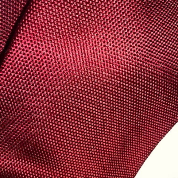 GUCCI SILK TIE - Picture 3 of 7